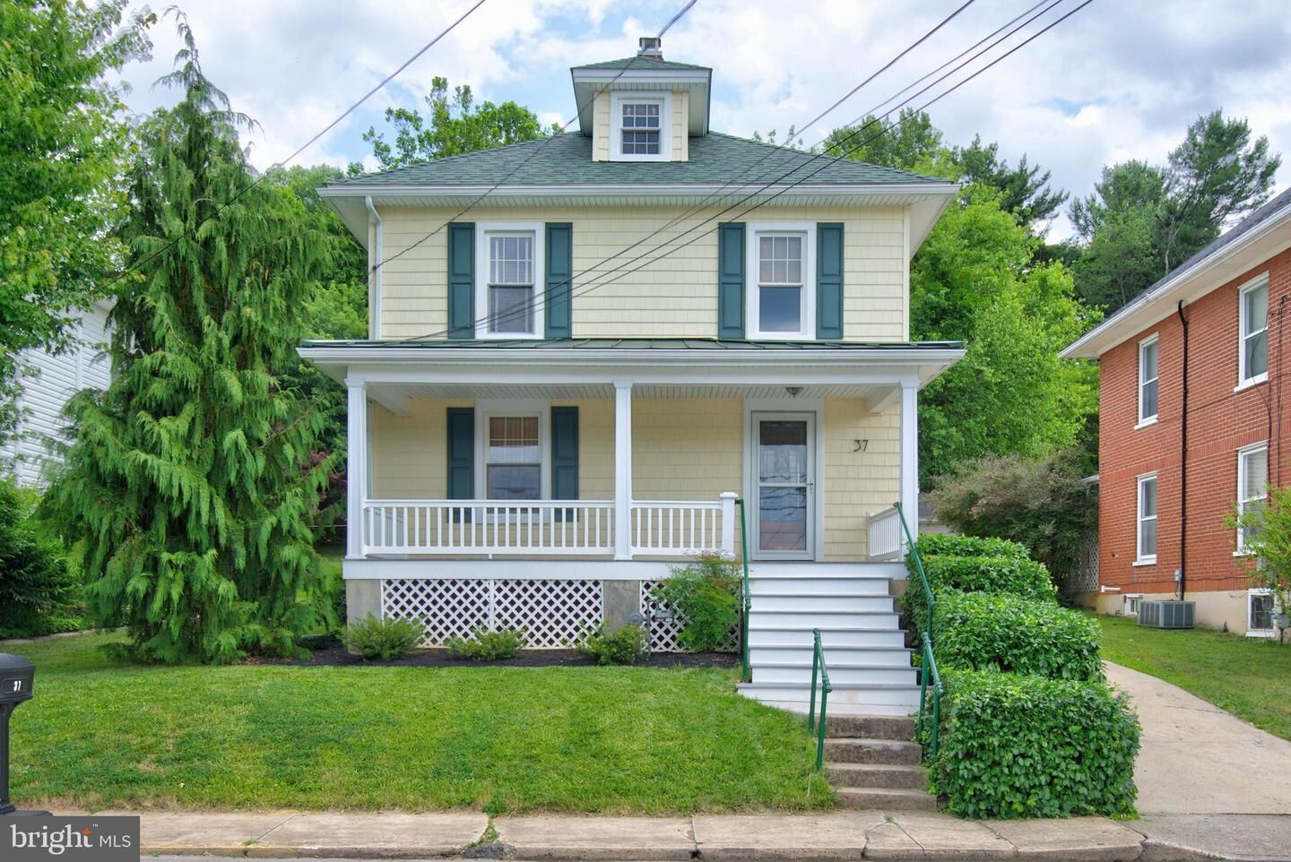 Property Photo: 37 S Constitution Avenue PA 17349