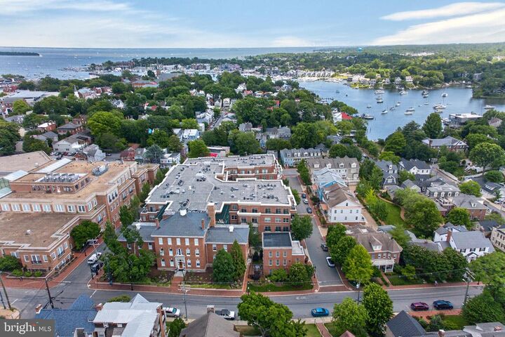 Property Photo:  66 Franklin Street 412  MD 21401 