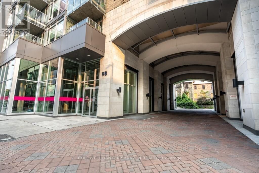 Property Photo: 98 Richmond Road 804 ON K1Z 0B2