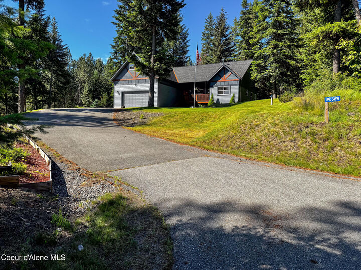 Property Photo: 19058 W Panther Rock Ct ID 83854