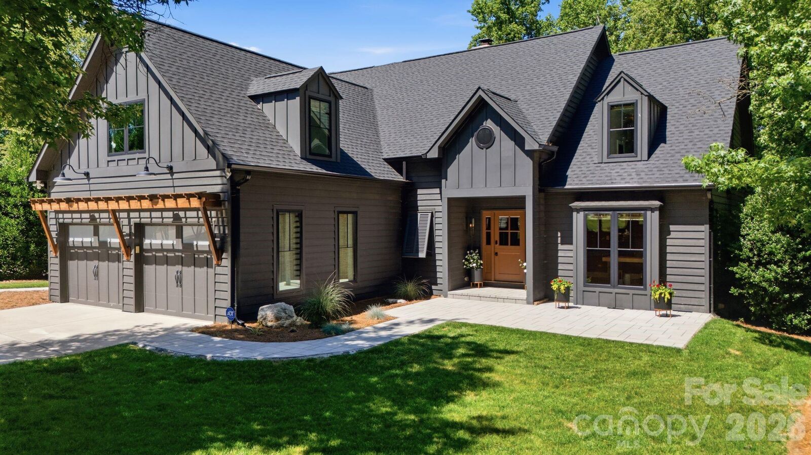 Property Photo: 19624 Meta Road NC 28031