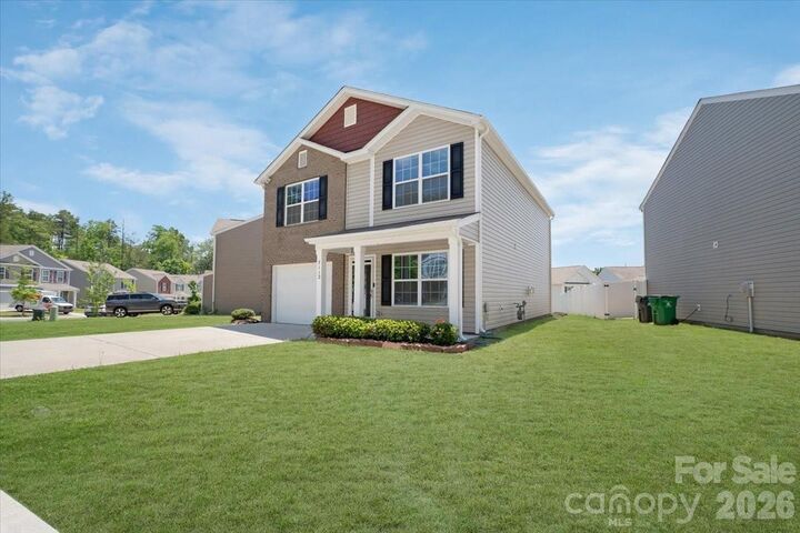 Property Photo: 7112 Finnigan Road NC 28215