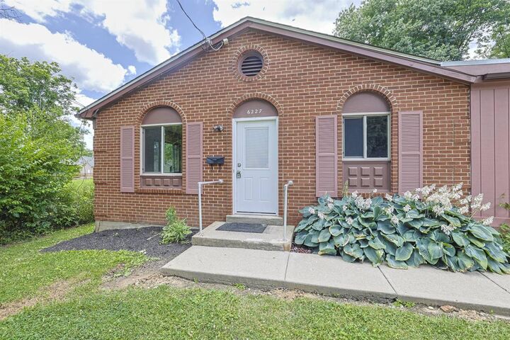 Property Photo:  6227 Leroy Place  OH 45230 