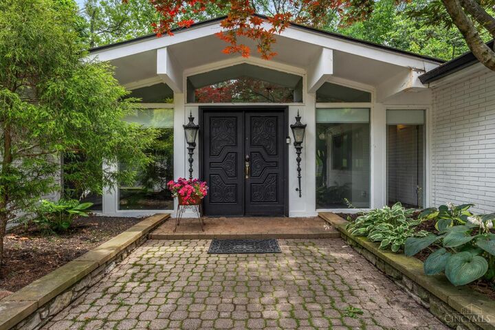 Property Photo:  2005 Tullis Drive  OH 45042 