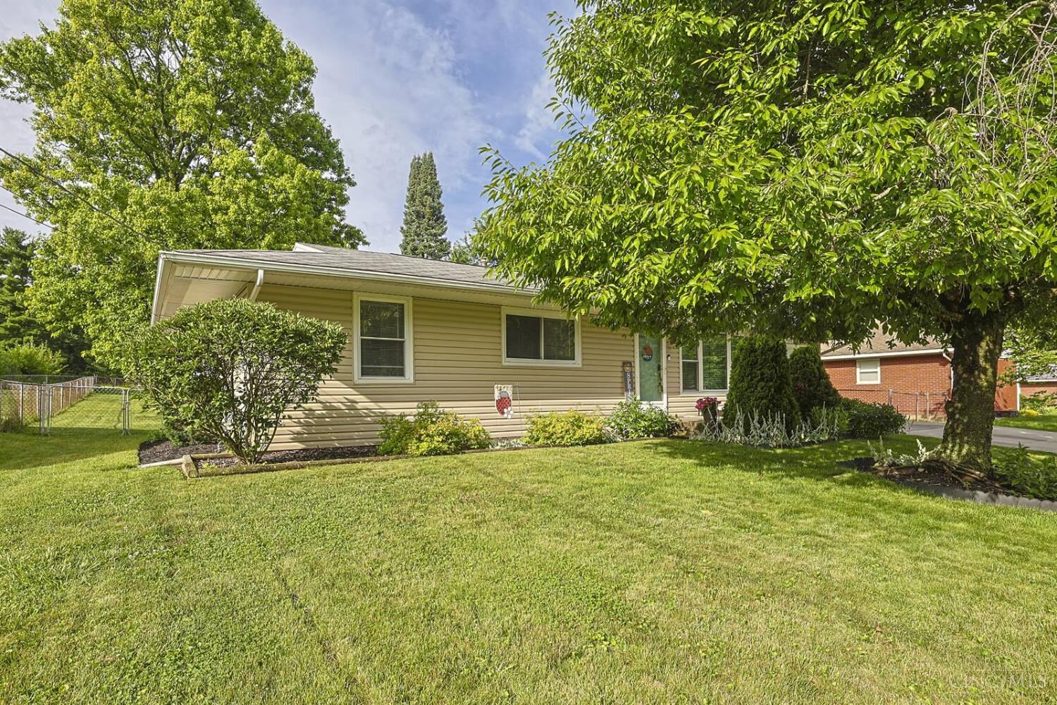 Property Photo:  2465 Horning Drive  OH 45014 