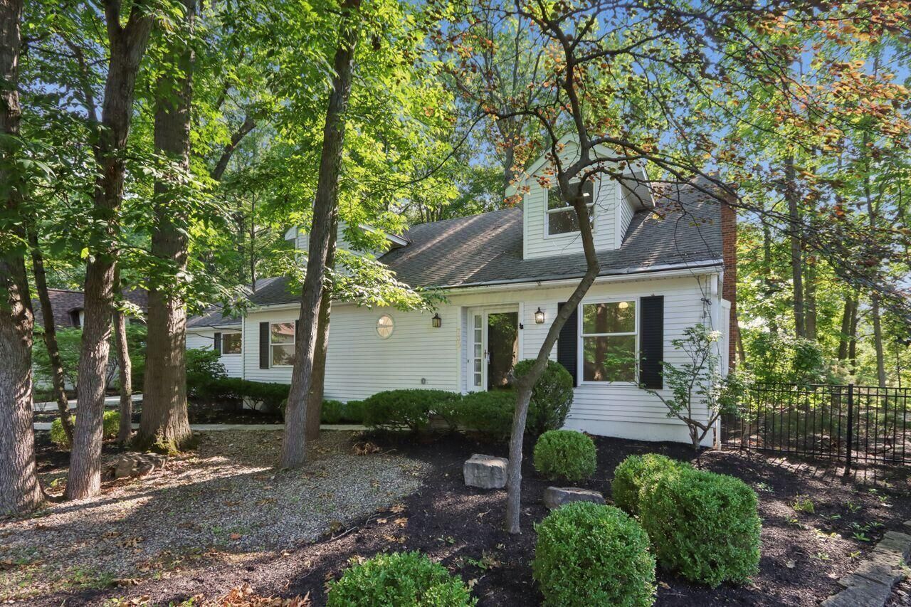 Property Photo: 730 Mohican Way OH 43081
