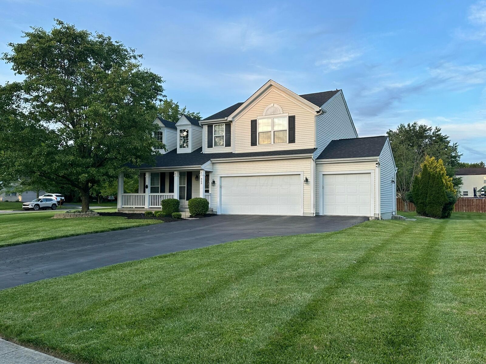 Property Photo:  868 Quarry Park Drive  OH 43068 