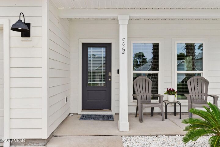 Property Photo: 532 Cove Villa Street FL 32407