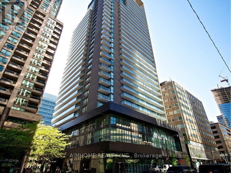 Property Photo: 770 Bay Street 1505 ON M5G 1N6