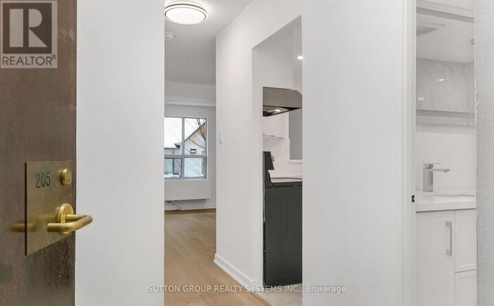 Property Photo:  88 Charles Street East 205  ON M4Y 2W7 