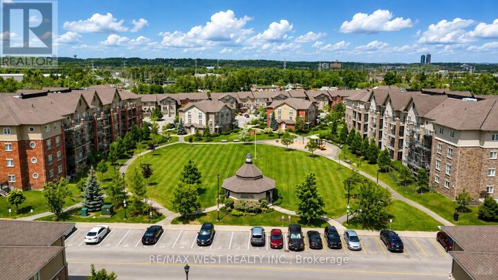 Property Photo: 41 Ferndale Drive South 110 ON L4N 5T6