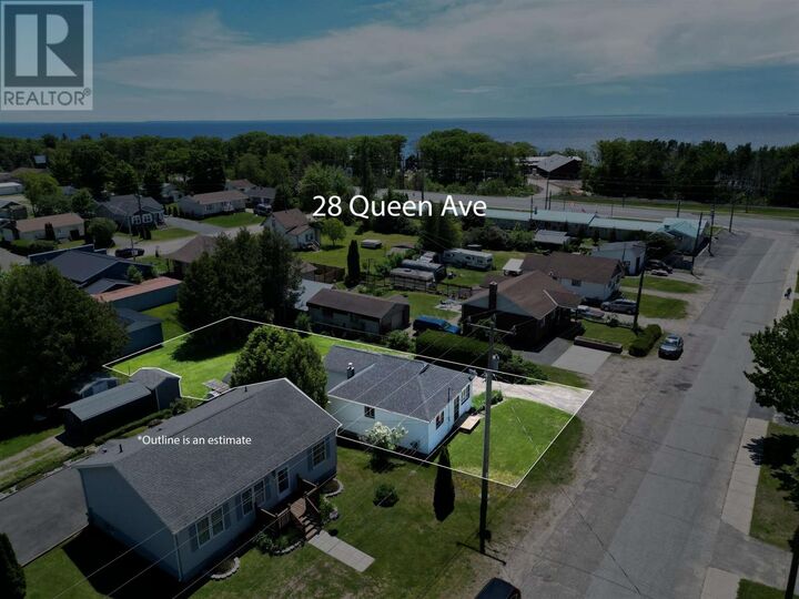 Property Photo:  28 Queen Ave  ON P0R 1B0 