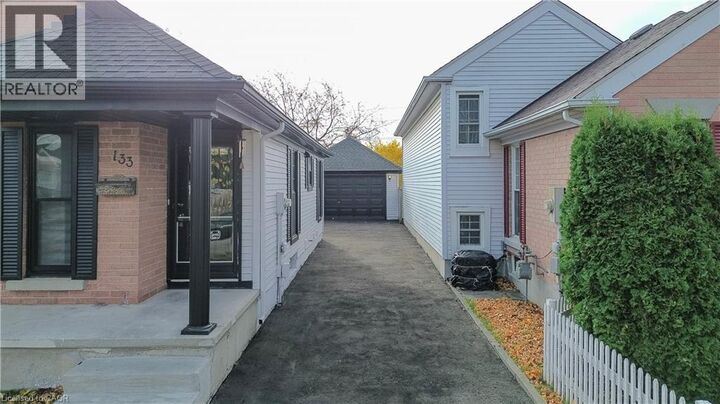 Property Photo: 133 Wake Robin Drive ON N2E 3L6