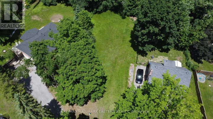 Property Photo:  33 Greenhill Drive North  ON K9J 6E2 