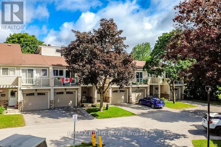 Property Photo:  12 Lankin Boulevard 31  ON L3V 6T2 