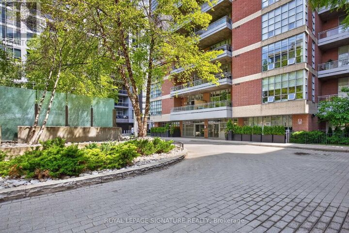 Property Photo: 23 Brant Street 213 ON M5V 2L5