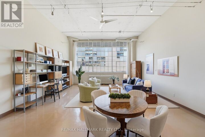 Property Photo:  245 Carlaw Avenue 203  ON M4M 2S6 