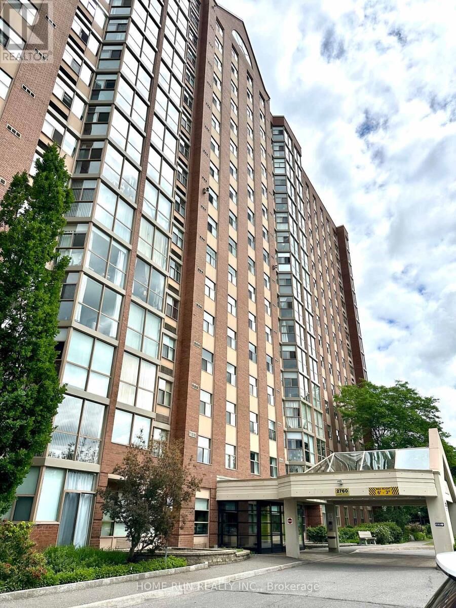 Property Photo:  2760 Carousel Crescent 210  ON K1T 2N4 