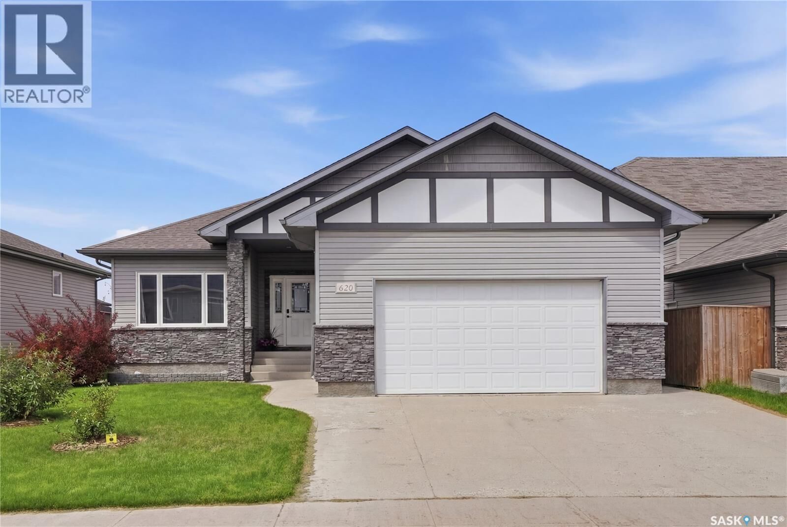 Property Photo:  620 6th Avenue S  SK S0K 0A2 