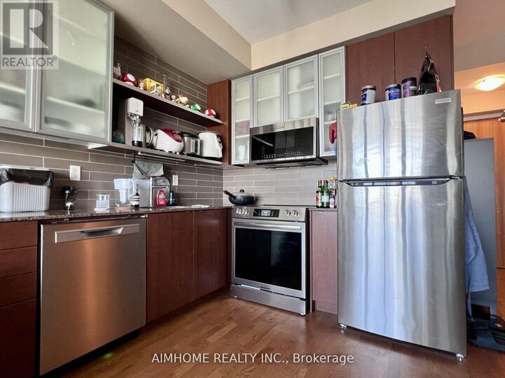 Property Photo: 33 Lombard Street 2505 ON M5C 3H8