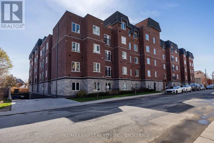 Property Photo: 501 Frontenac Street 308 ON K7K 4L9