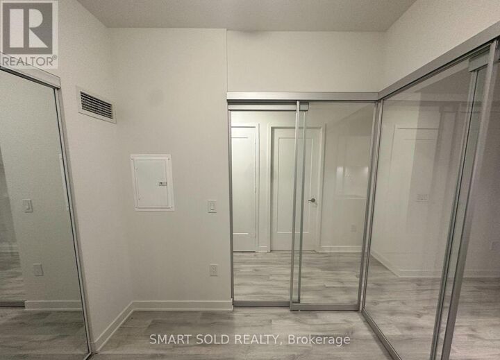 Property Photo:  70 Princess Street 607 E  ON M5A 0X6 