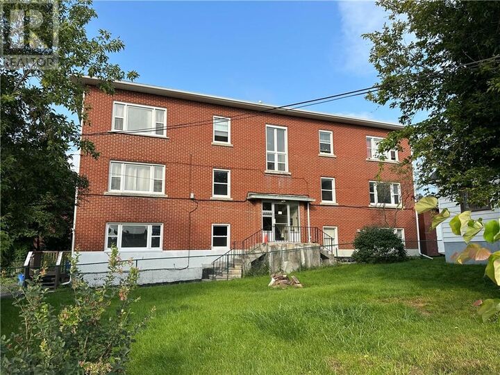 Property Photo:  481 Ontario Street Unit# 4  ON P3E 4K4 