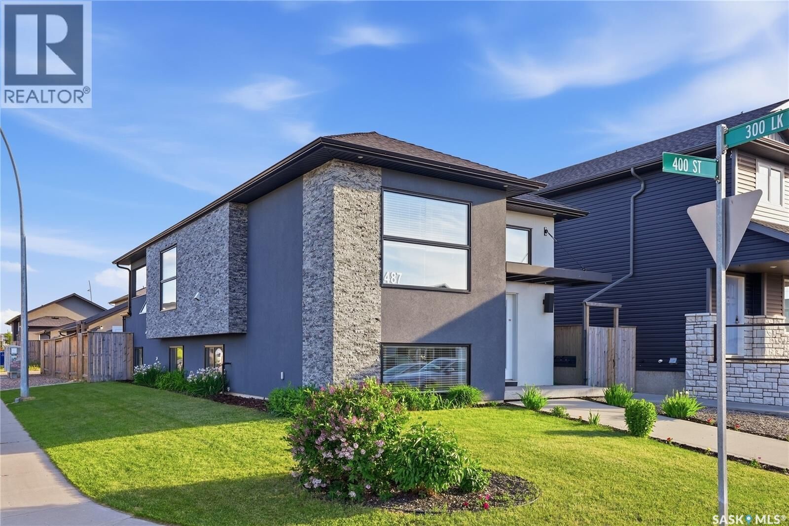 Property Photo: 487 Kloppenburg Street SK S7W 0N8