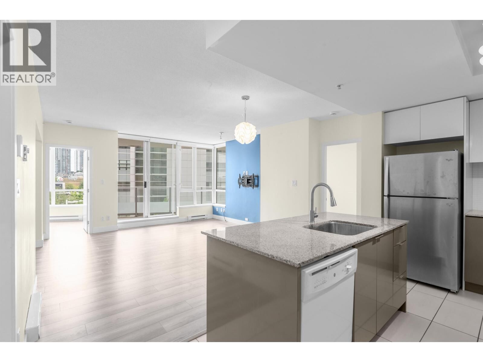 Property Photo:  4808 Hazel Street 509  BC V5H 0A2 