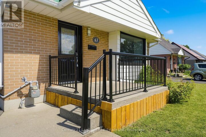 Property Photo:  63 Fourth Avenue  ON K8V 5N5 