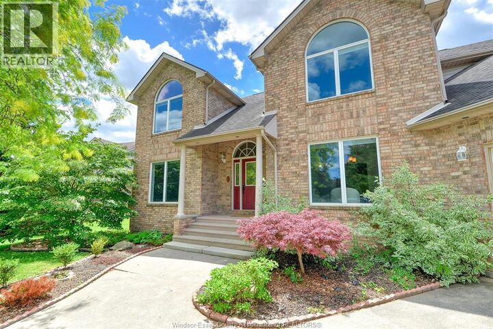 Property Photo:  36 Meadow Lane  ON N8M 3C5 