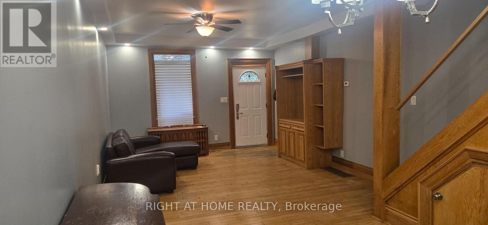 Property Photo:  258 Howland Avenue  ON M5R 3B6 