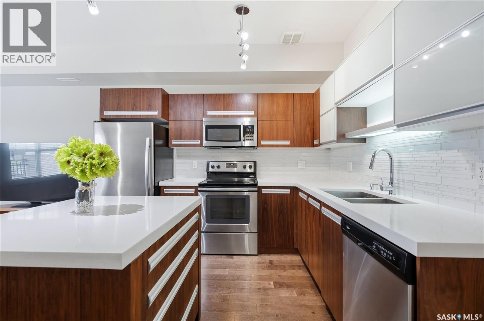 Property Photo:  107 1120 Hampton Circle  SK S7R 0L9 