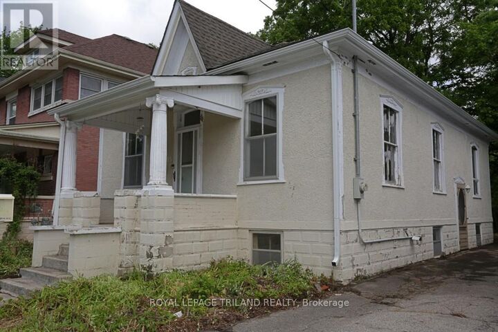 Property Photo: 15 Cove Road ON N6J 1H7