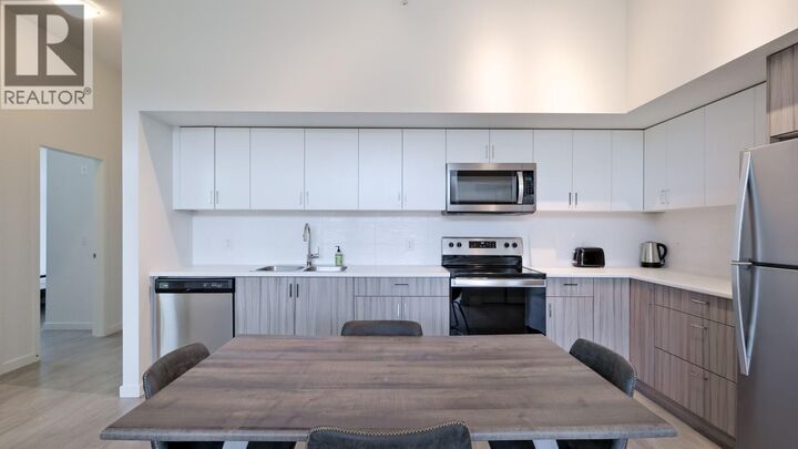 Property Photo:  625 Academy Way Ph11  BC V1V 0E3 
