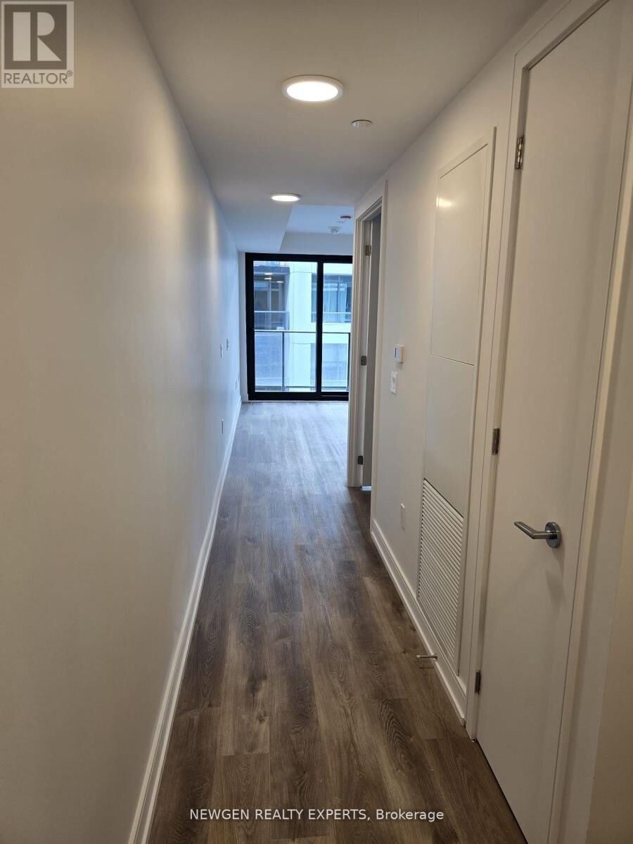 Property Photo: 1 Jarvis Street 1018 ON L8R 0A8