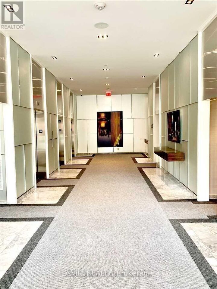 Property Photo: 57 Joseph Street 814 ON M5S 0C5