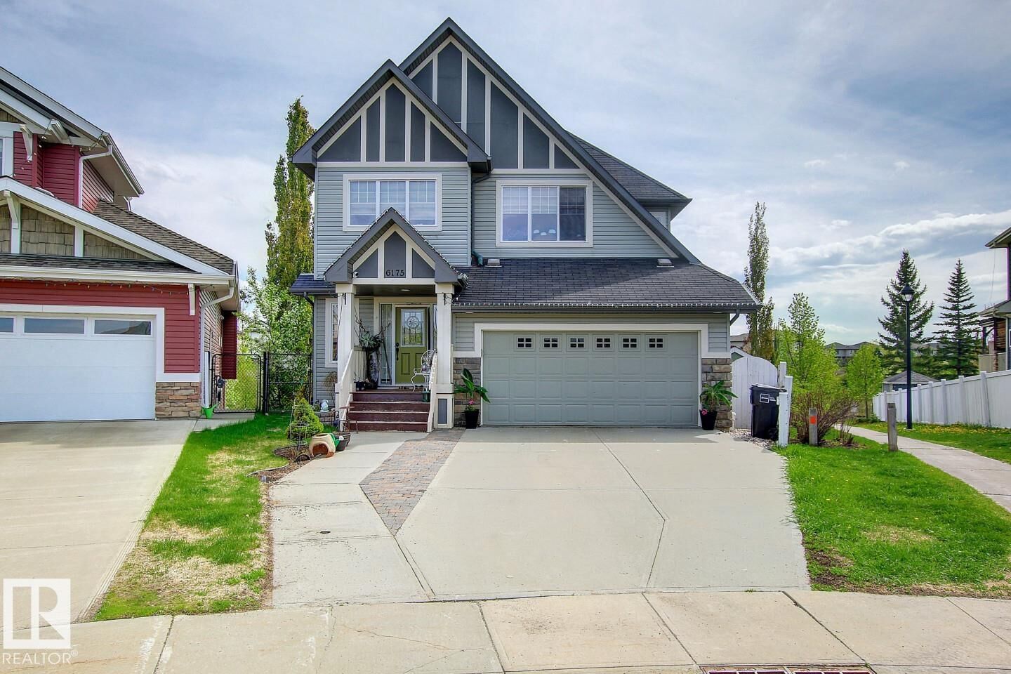 Property Photo:  6175 Stinson Way NW  AB T6R 0K3 