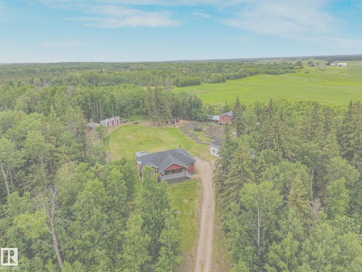 Property Photo: 56110 Rge Road 13 31 AB T0E 1V0
