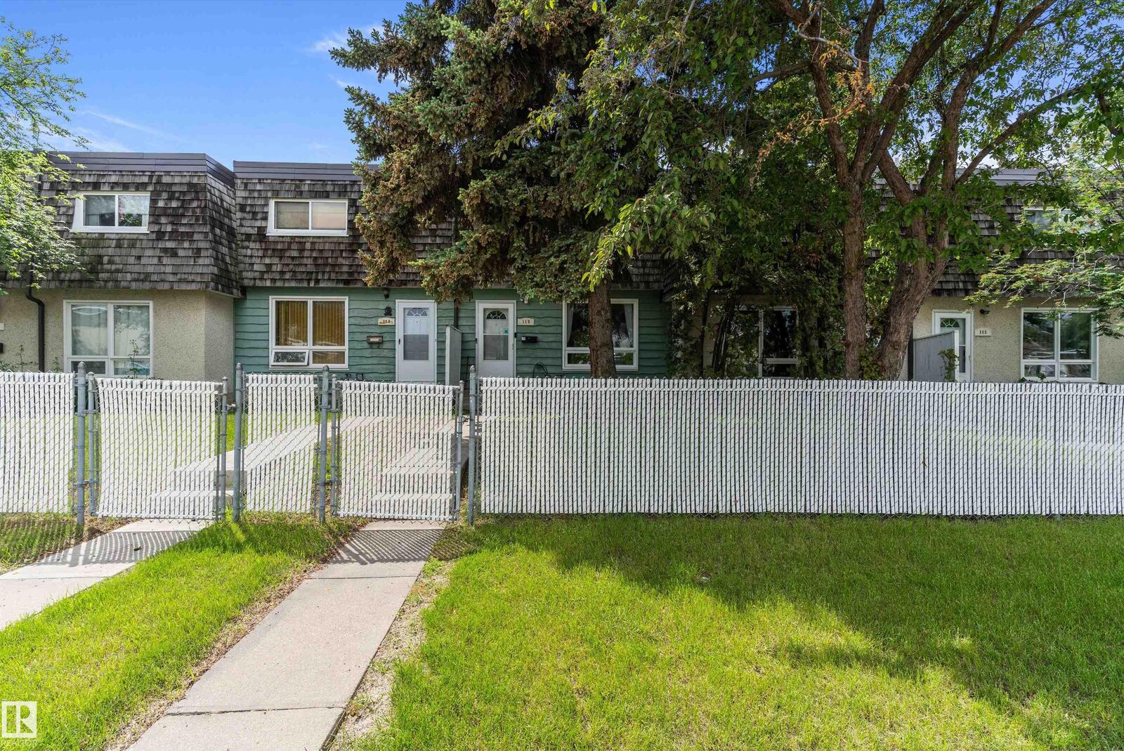 Property Photo: 113 Mayfair Mews Mews NW AB T5E 5R7