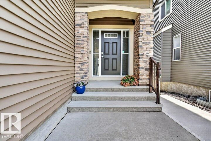 Property Photo: 5315 20 Avenue SW AB T6X 1V4