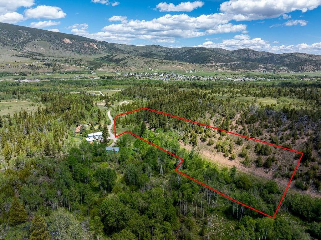 Property Photo: 373 Ravndal Road MT 59711