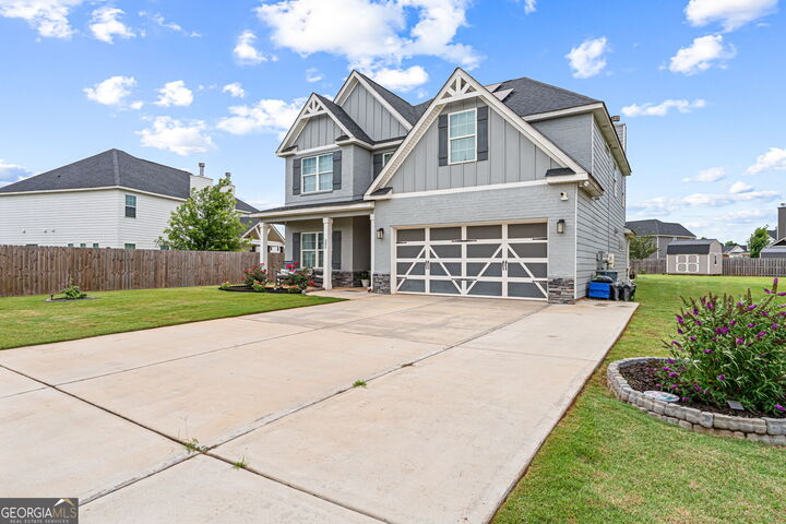 Property Photo: 202 Weeping Moss Way GA 31047