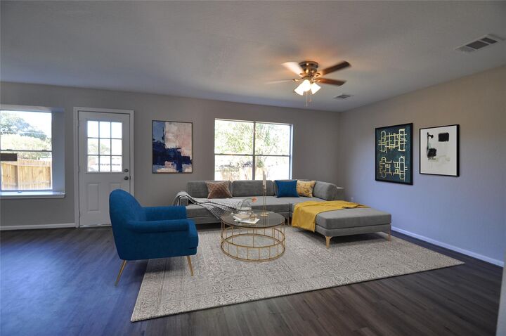 Property Photo:  2113 Whittier Drive  TX 77032 