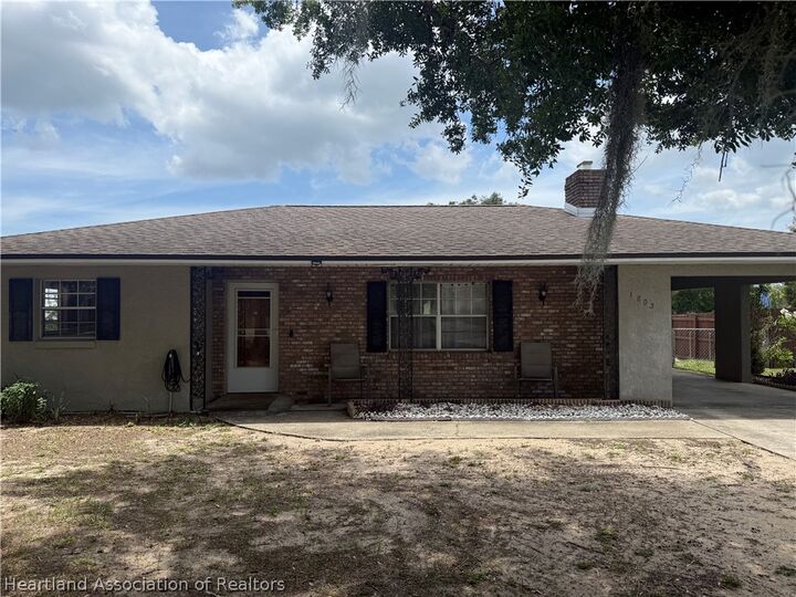 Property Photo: 1803 Roberta Avenue FL 33870