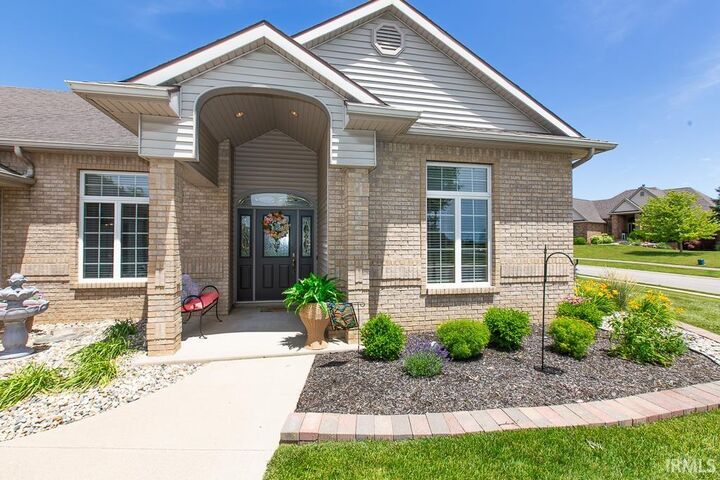 Property Photo: 616 N Easton Drive IN 46703