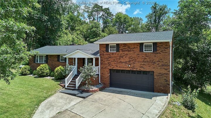 Property Photo:  4926 Dempsey Drive  WV 25313 