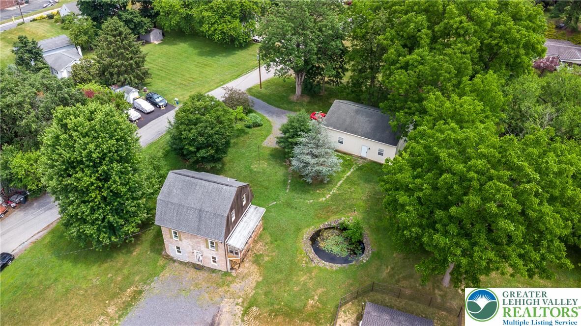 Property Photo: 1815 Leithsville Rd PA 18055