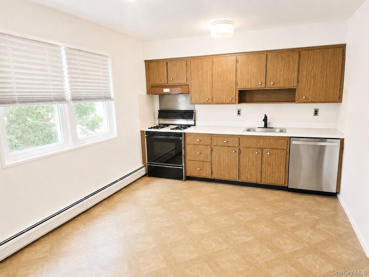 Property Photo: 82 Demarest Avenue 16 NY 10994