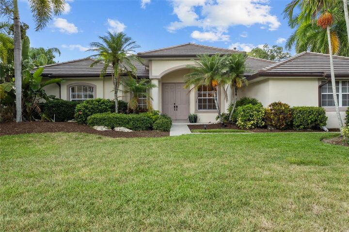 Property Photo:  8315 Deerbrook Circle  FL 34238 